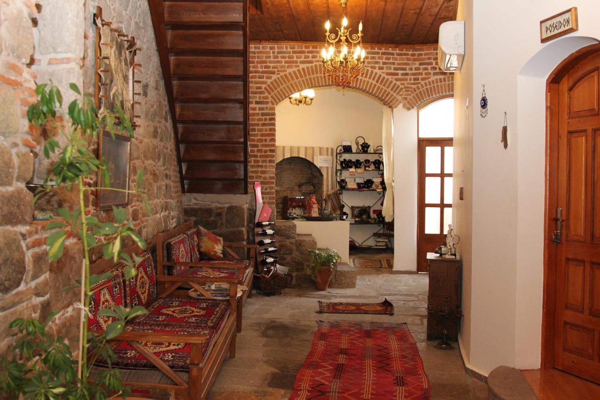 Hera Hotel Bergama Esterno foto