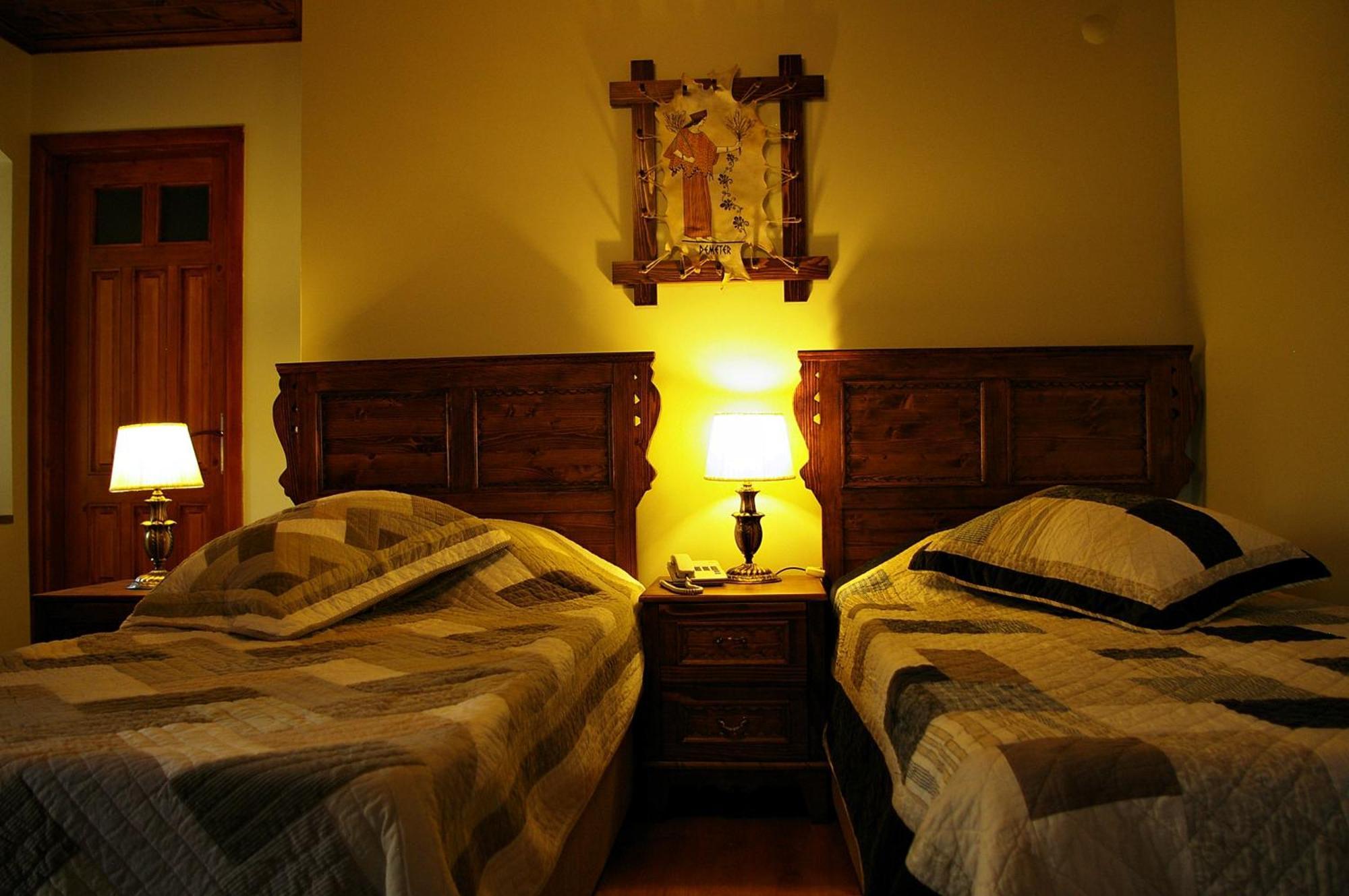 Hera Hotel Bergama Esterno foto