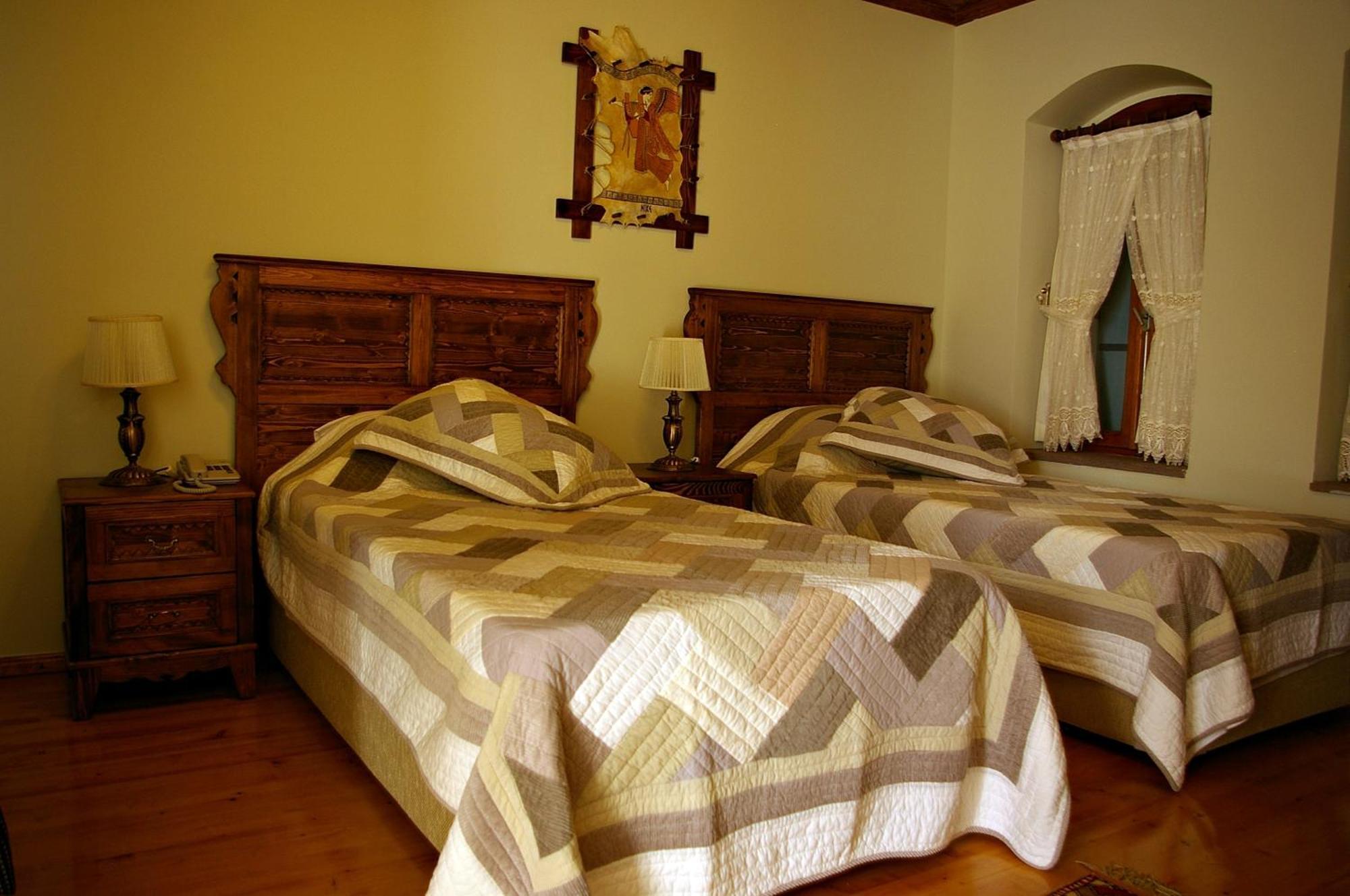 Hera Hotel Bergama Esterno foto