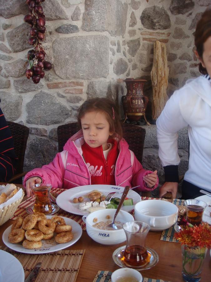 Hera Hotel Bergama Esterno foto